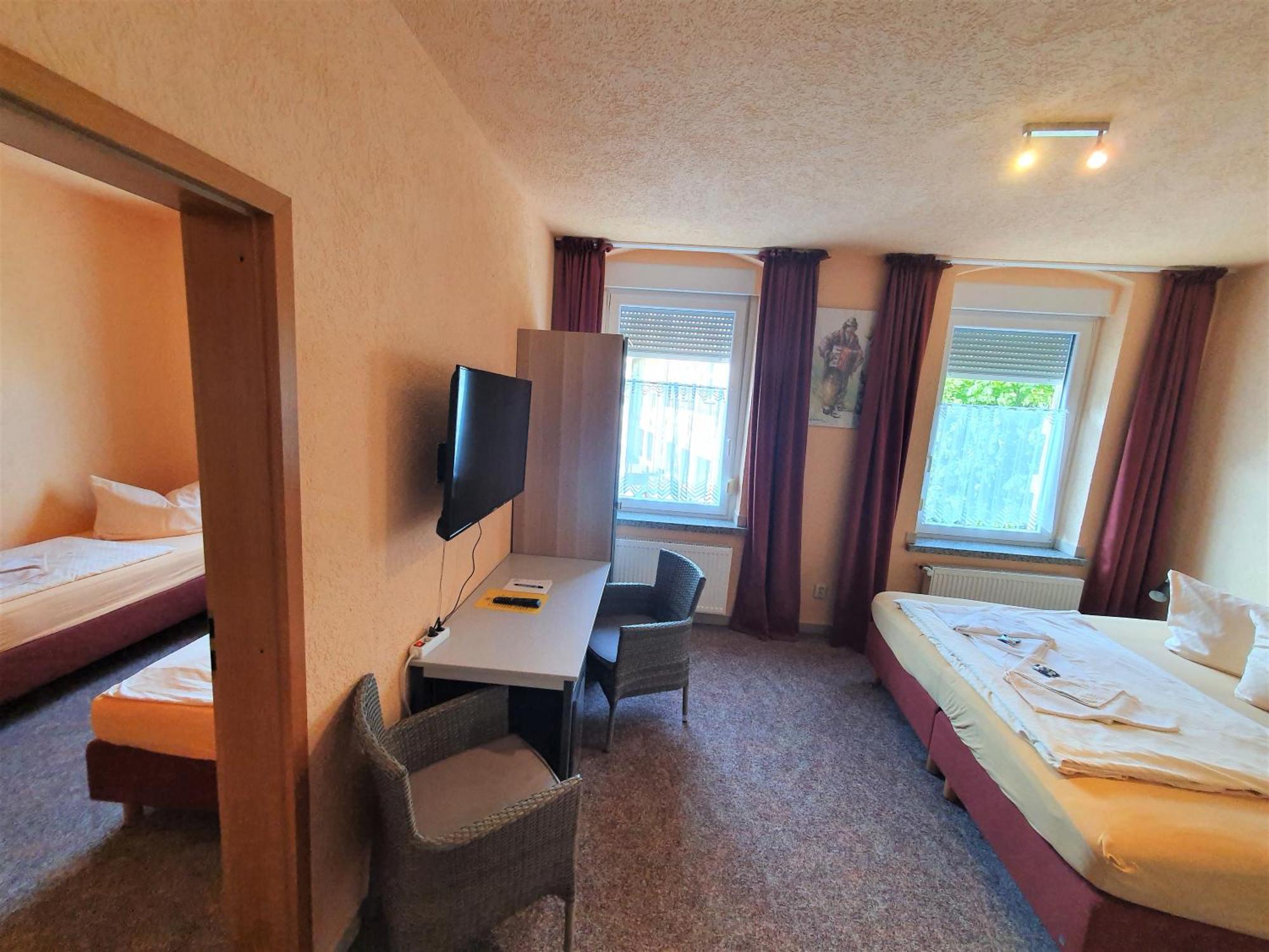 Hotel-Pension Gruene Linde Delitzsch Room photo